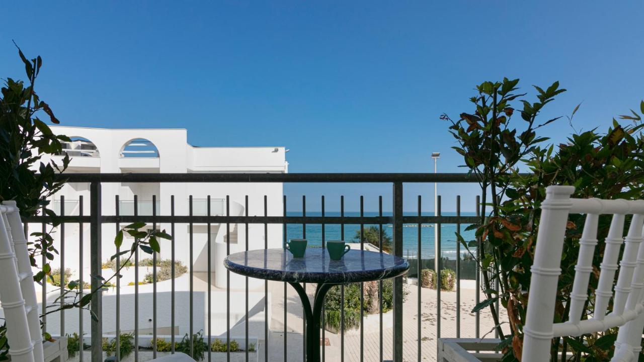 Rivazzurra Homes - B テルモリ エクステリア 写真